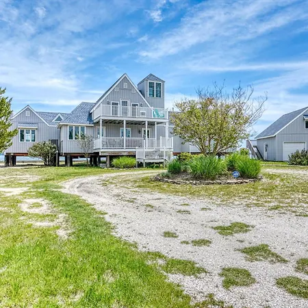 Belle Of The Bay - Beautiful Custom Waterfront Home!